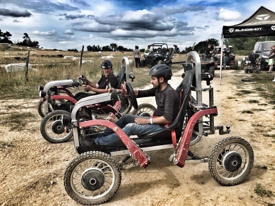 Cuadriciclo eléctrico adulto todo terreno que pasa por todas partes