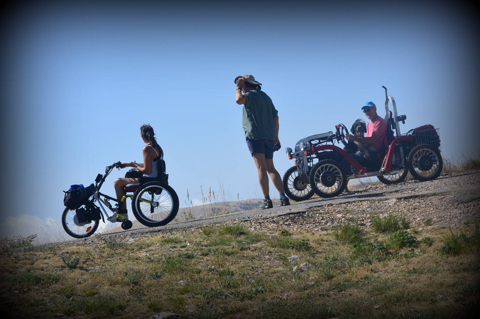 Cómo la Silla de Ruedas Eléctrica Todo Terreno SWINCAR Transformó la Vida de Denis Mercier.