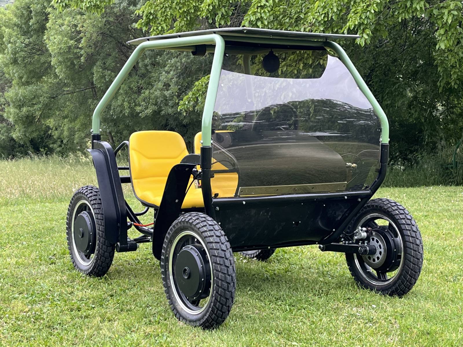Uso eléctrico del Swinbuggy para golf