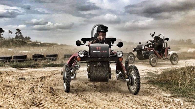 Cuadriciclo eléctrico todo terreno homologado para carretera para excursiones insolitas